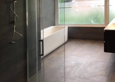 Badkamer met ligbad